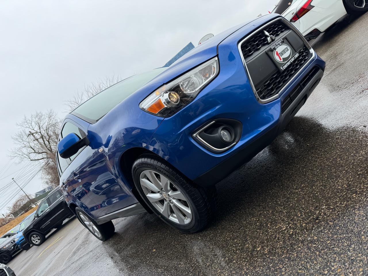 Mitsubishi Outlander Sport 2WD 4dr CVT 2.4 ES 2015