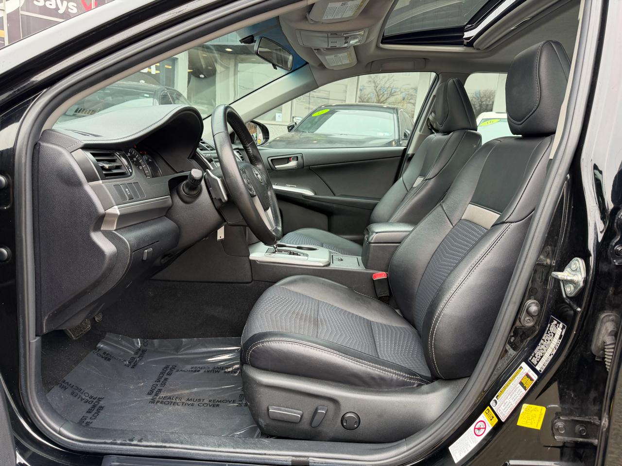 Toyota Camry 2014.5 4dr Sdn I4 Auto SE Sport (Natl) 2014