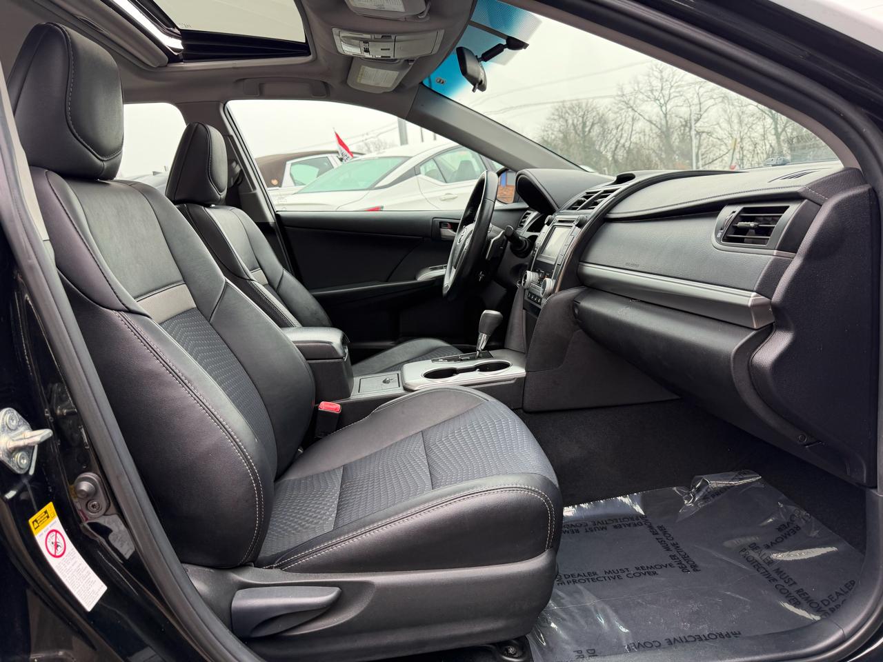 Toyota Camry 2014.5 4dr Sdn I4 Auto SE Sport (Natl) 2014