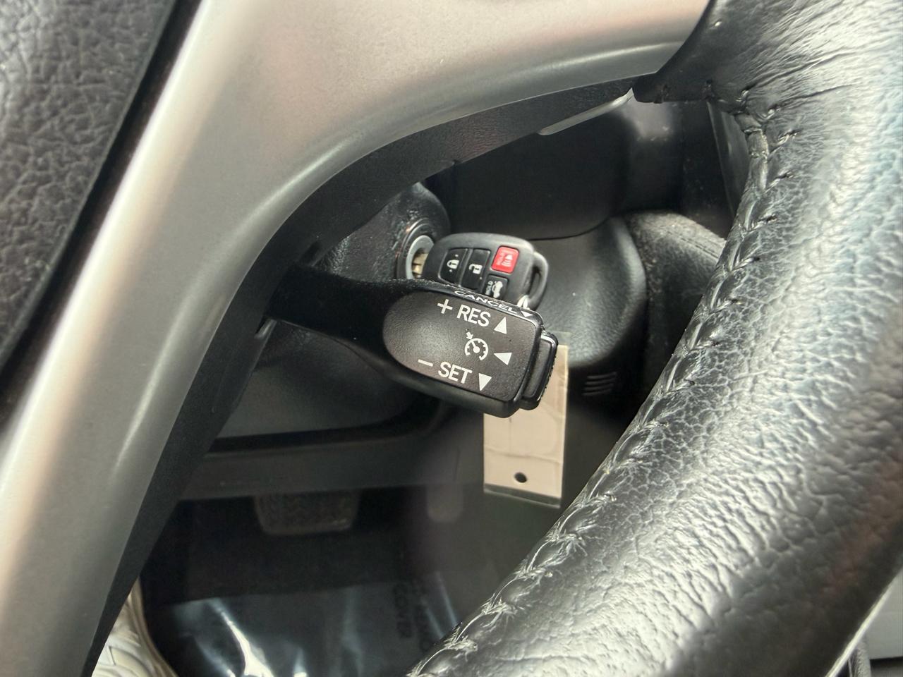 Toyota Camry 2014.5 4dr Sdn I4 Auto SE Sport (Natl) 2014