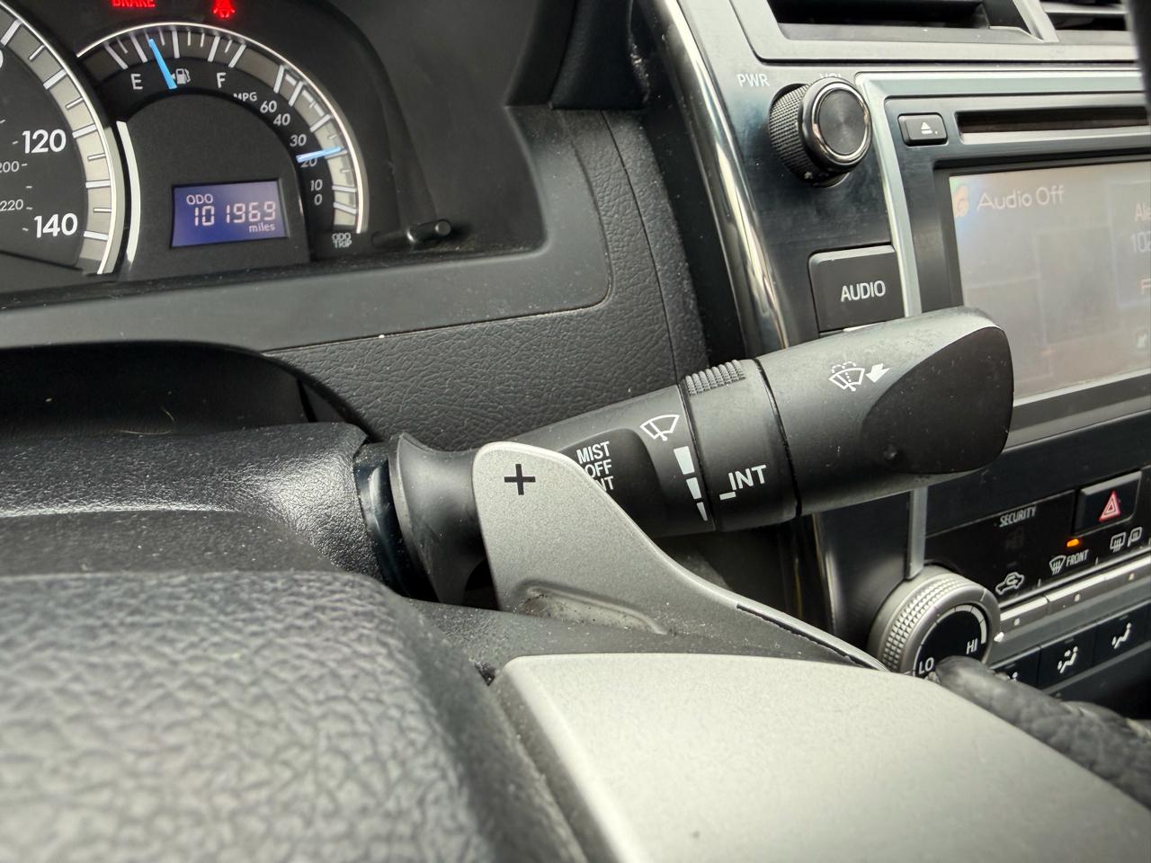 Toyota Camry 2014.5 4dr Sdn I4 Auto SE Sport (Natl) 2014