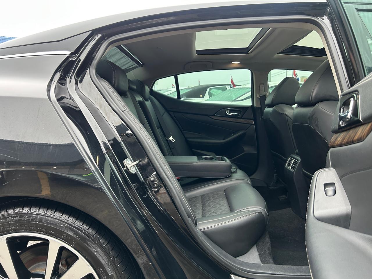 Nissan Maxima Platinum 3.5L 2017