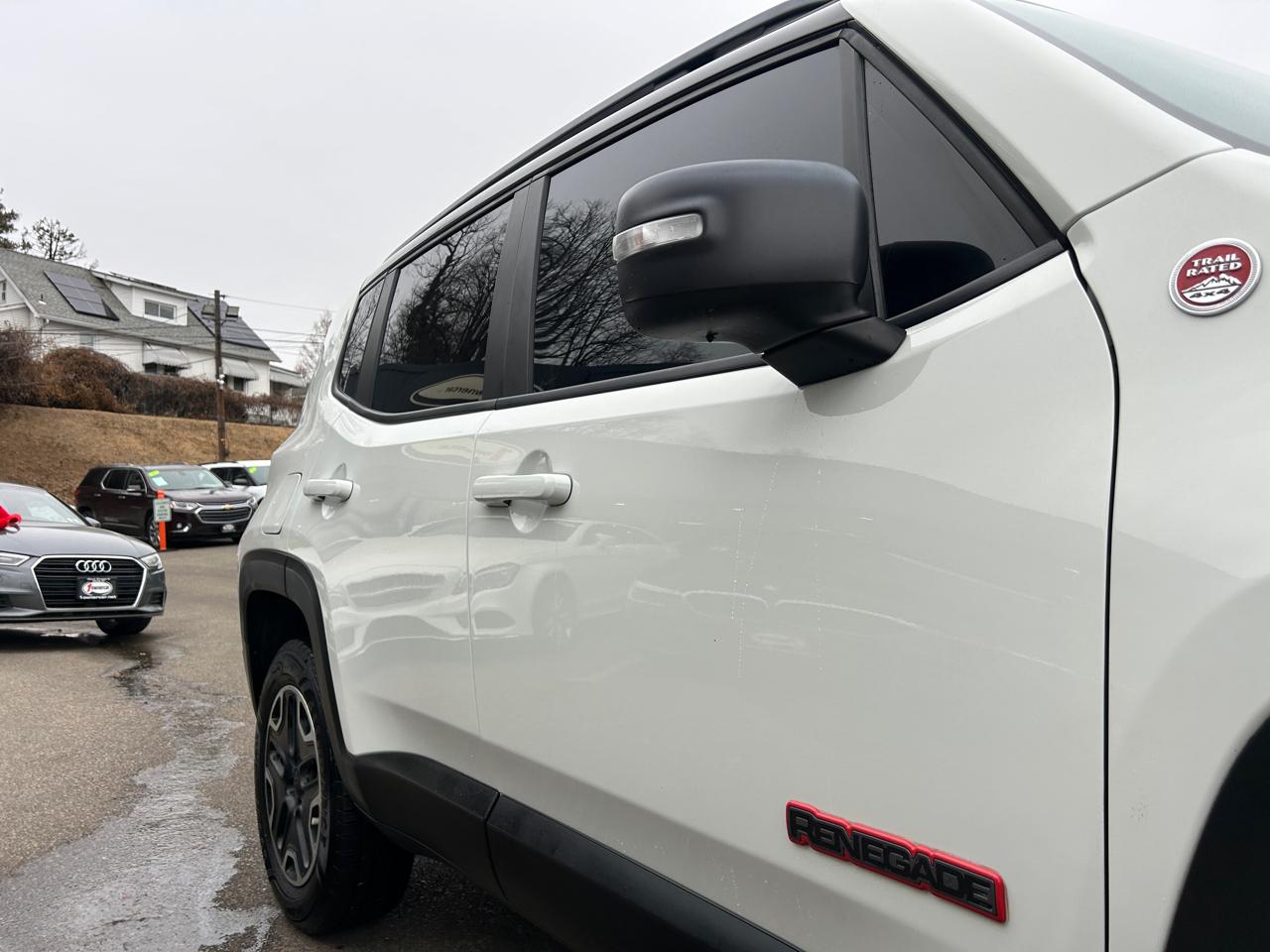 Jeep Renegade 4WD 4dr Trailhawk 2015