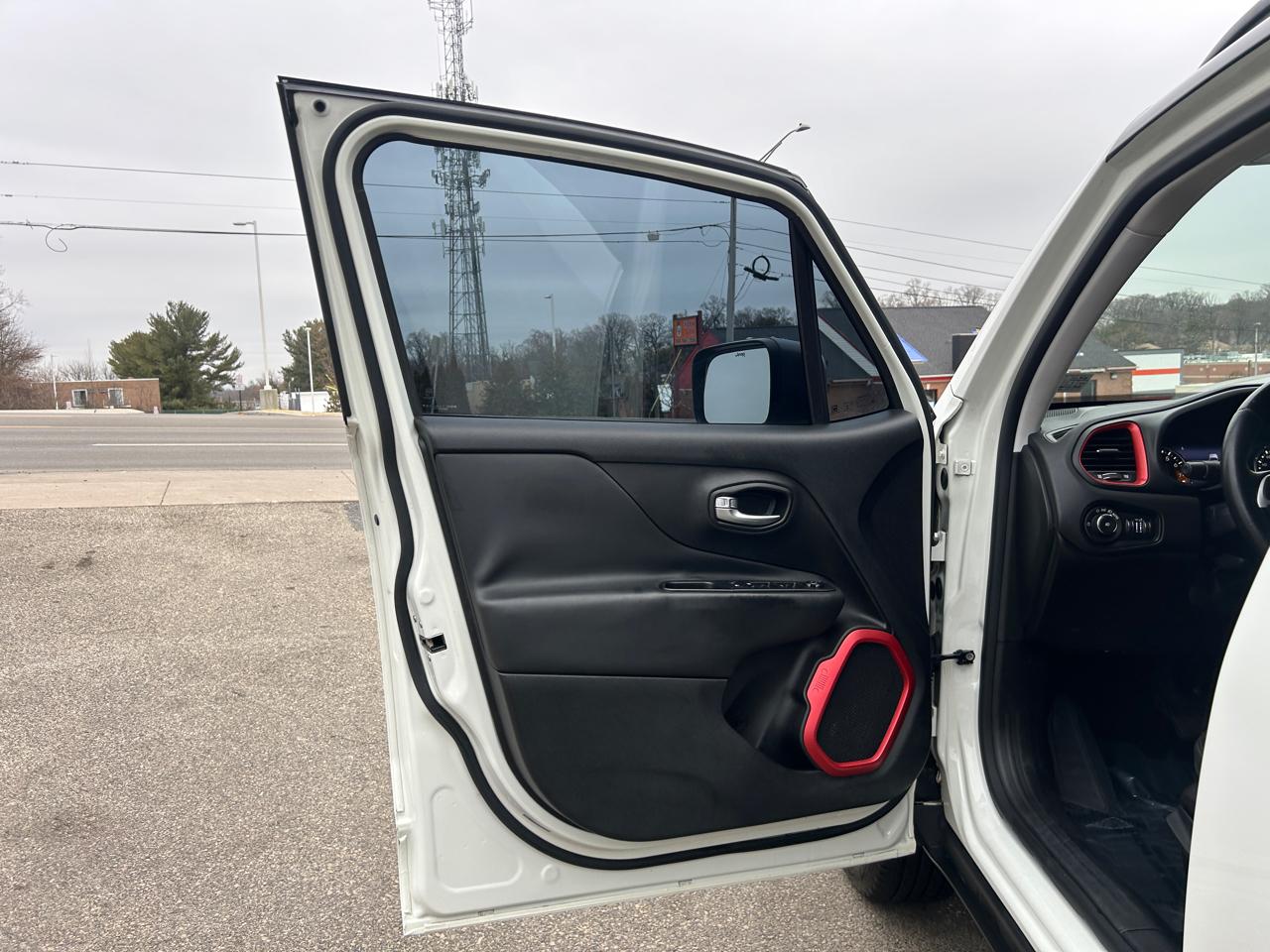 Jeep Renegade 4WD 4dr Trailhawk 2015