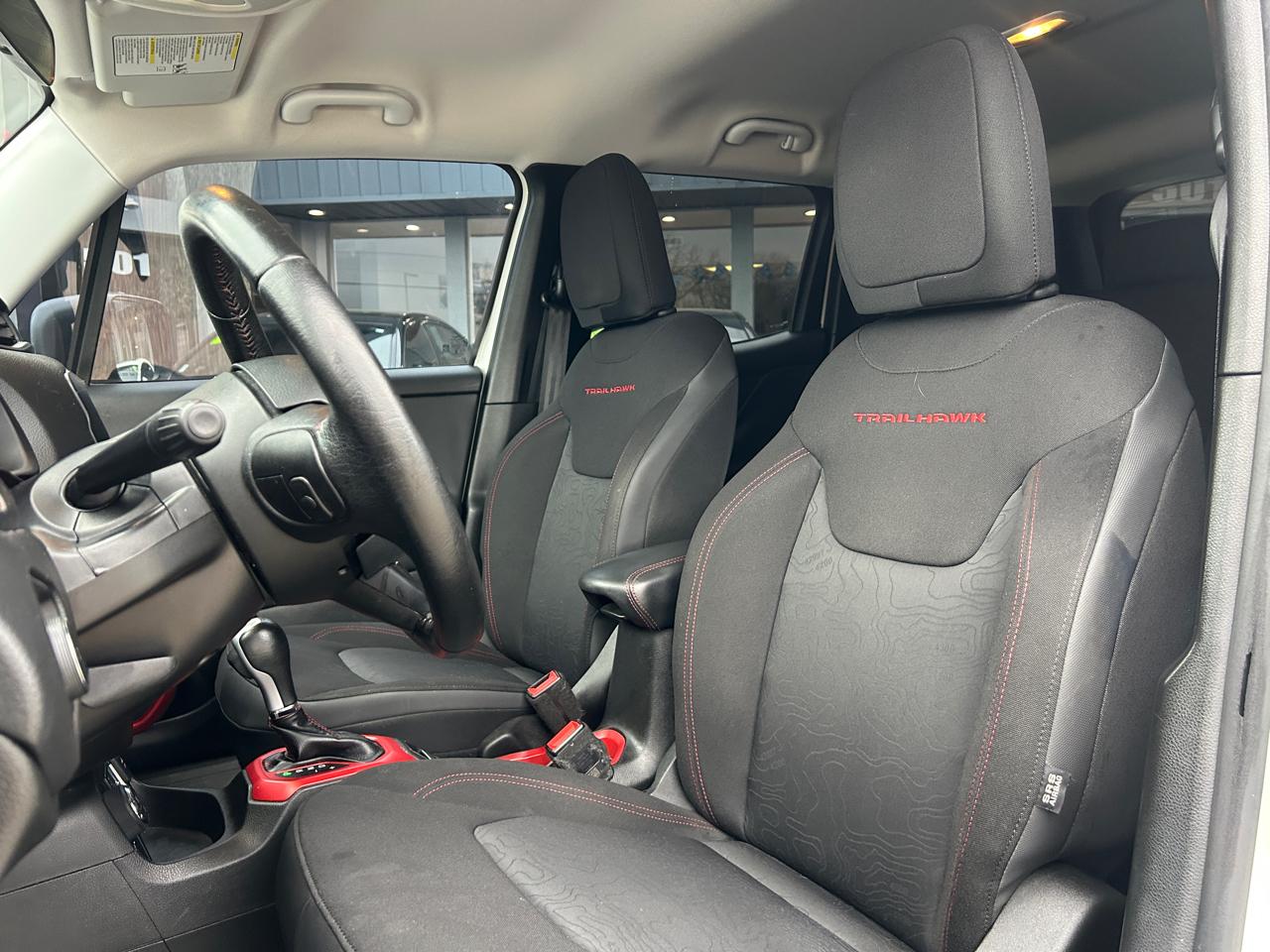 Jeep Renegade 4WD 4dr Trailhawk 2015