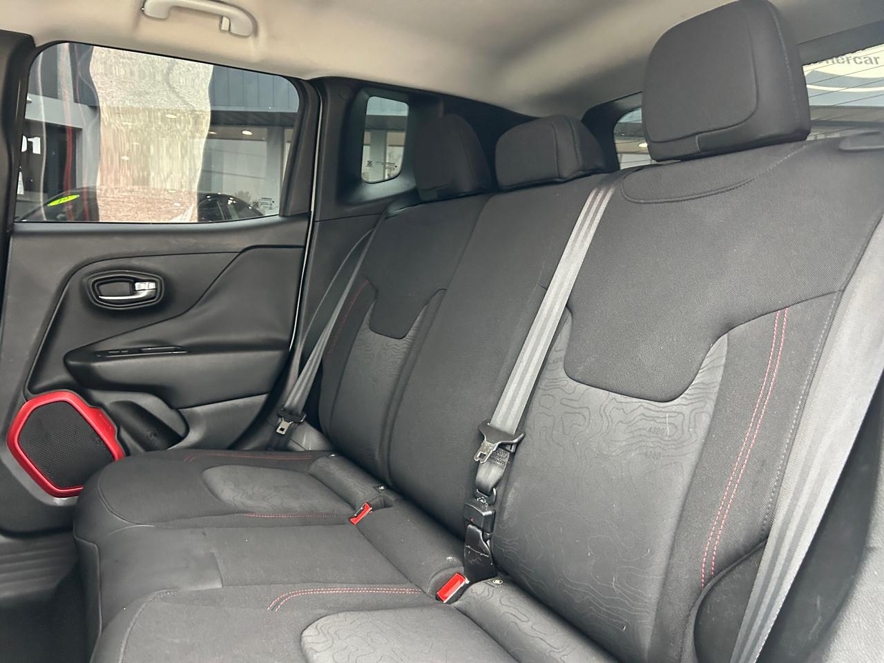 Jeep Renegade 4WD 4dr Trailhawk 2015