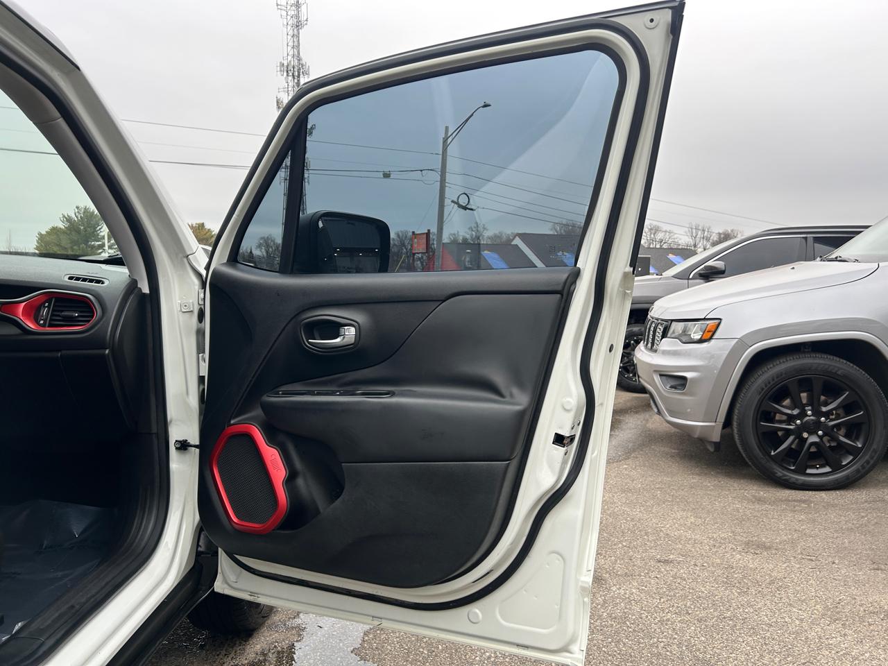 Jeep Renegade 4WD 4dr Trailhawk 2015