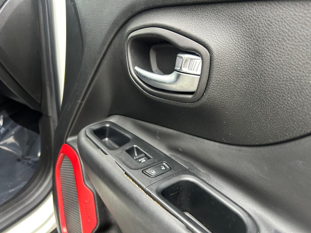 Jeep Renegade 4WD 4dr Trailhawk 2015