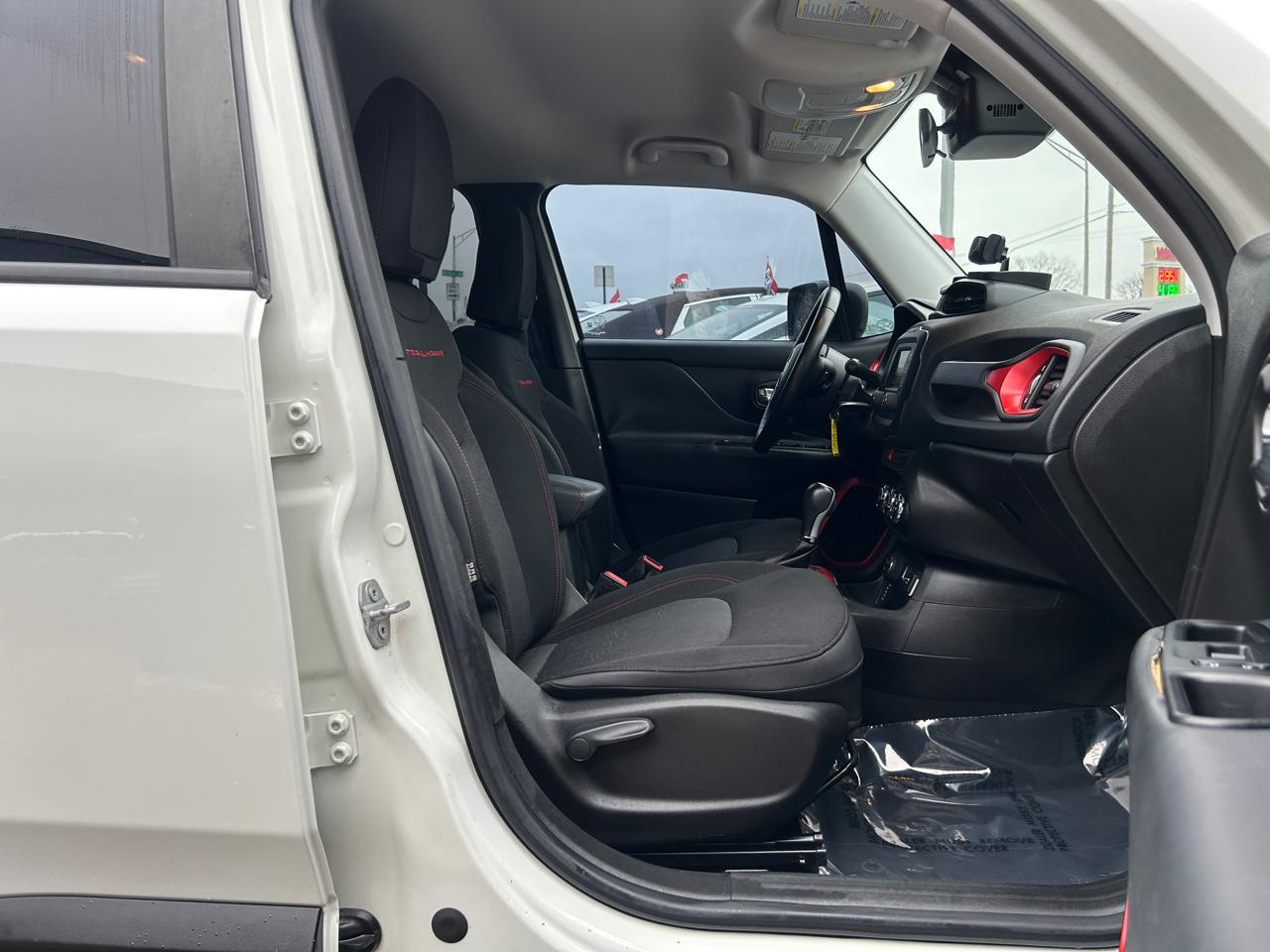 Jeep Renegade 4WD 4dr Trailhawk 2015