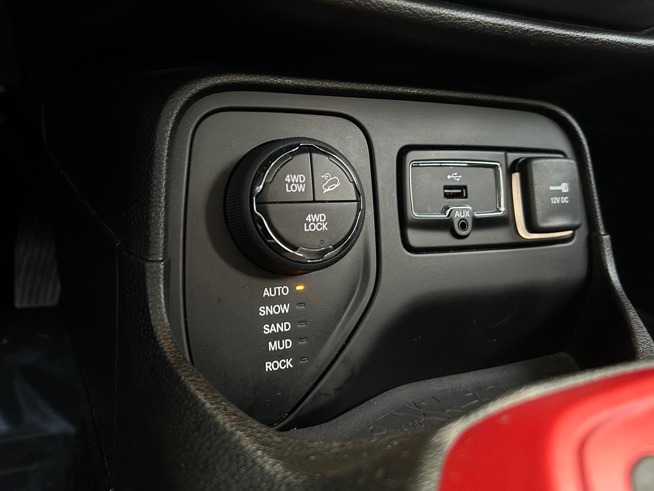 Jeep Renegade 4WD 4dr Trailhawk 2015