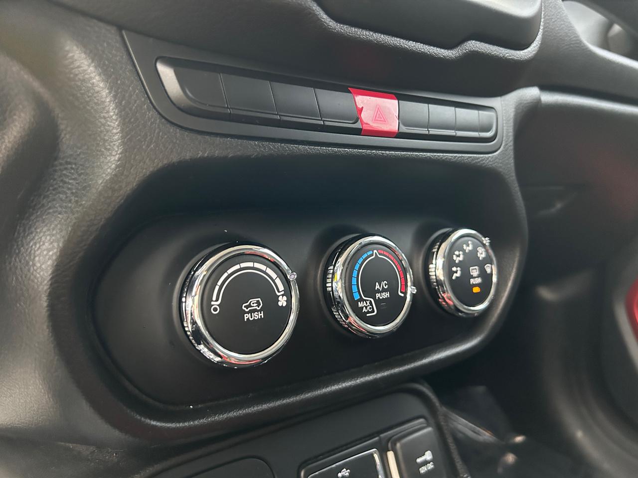 Jeep Renegade 4WD 4dr Trailhawk 2015