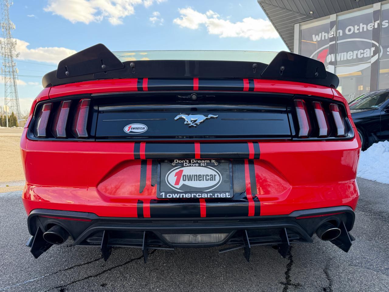 Ford Mustang EcoBoost Fastback 2021