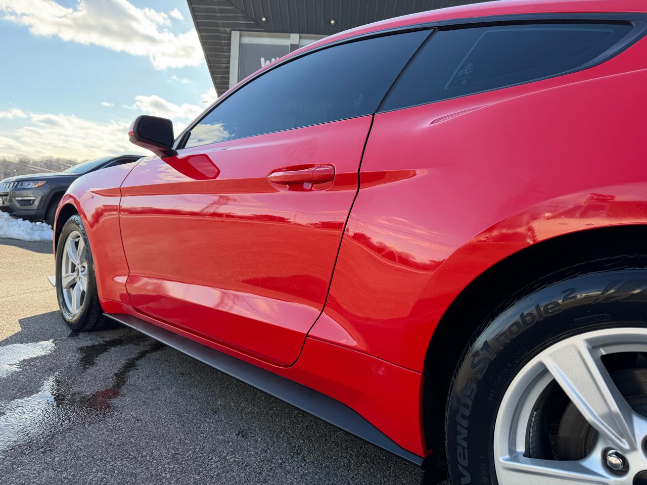 Ford Mustang EcoBoost Fastback 2021