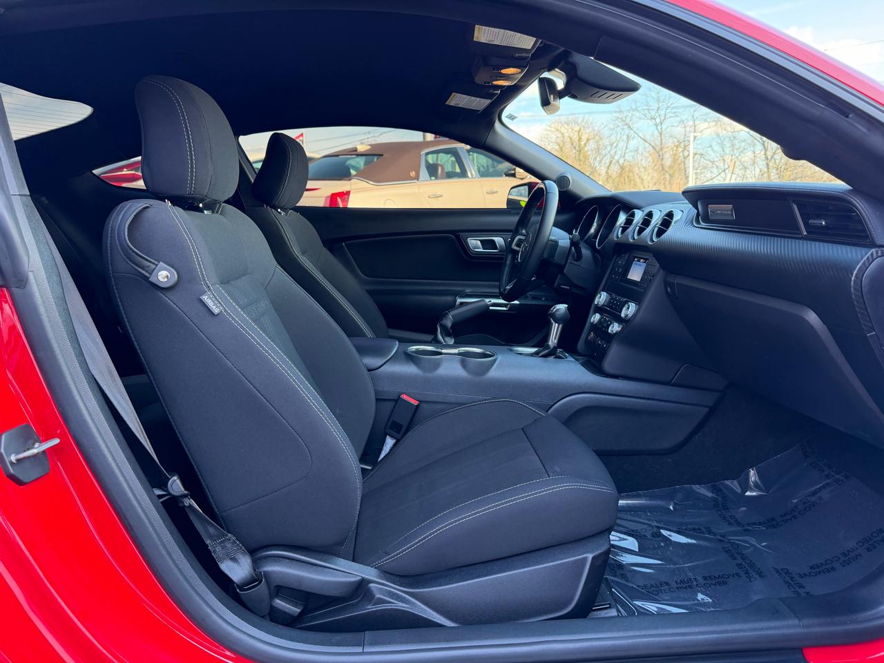 Ford Mustang EcoBoost Fastback 2021