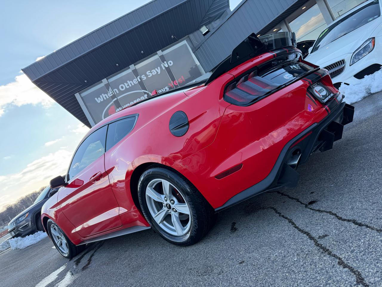 Ford Mustang EcoBoost Fastback 2021