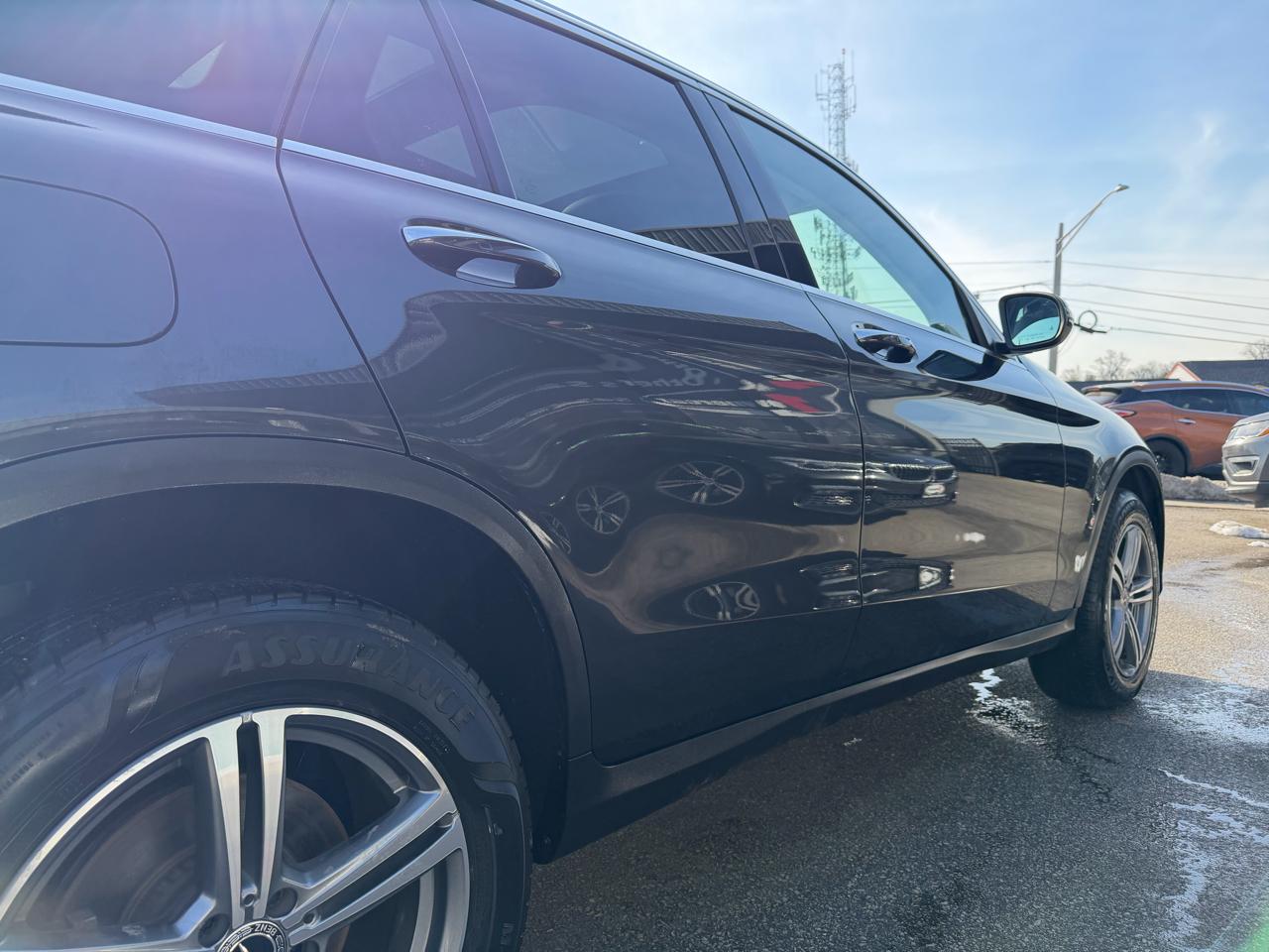 Mercedes-Benz GLC GLC 300 4MATIC SUV 2021