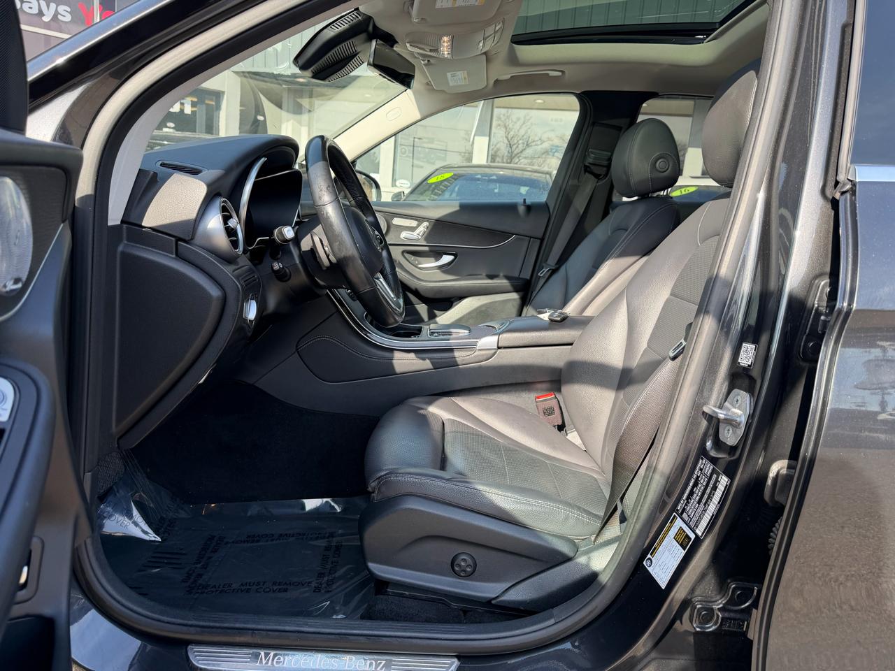 Mercedes-Benz GLC GLC 300 4MATIC SUV 2021