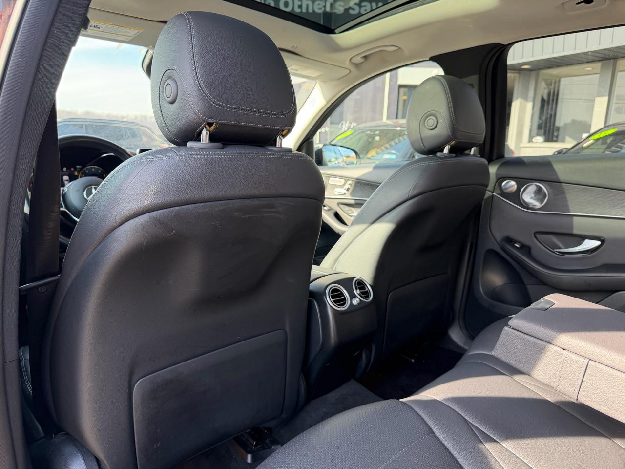 Mercedes-Benz GLC GLC 300 4MATIC SUV 2021