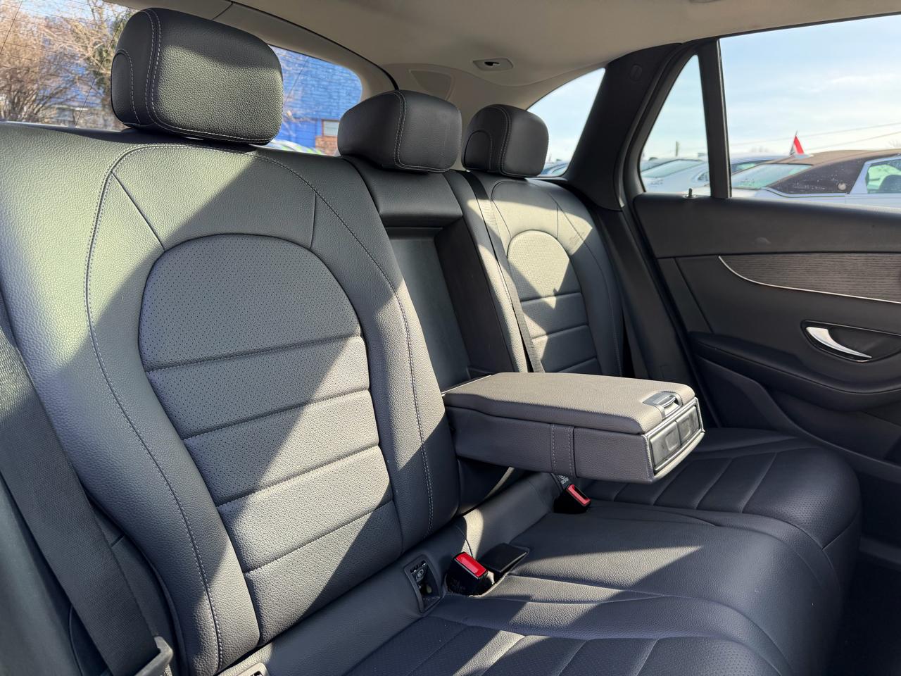 Mercedes-Benz GLC GLC 300 4MATIC SUV 2021