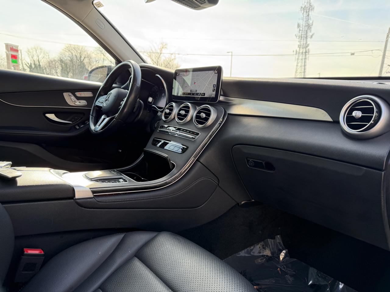 Mercedes-Benz GLC GLC 300 4MATIC SUV 2021