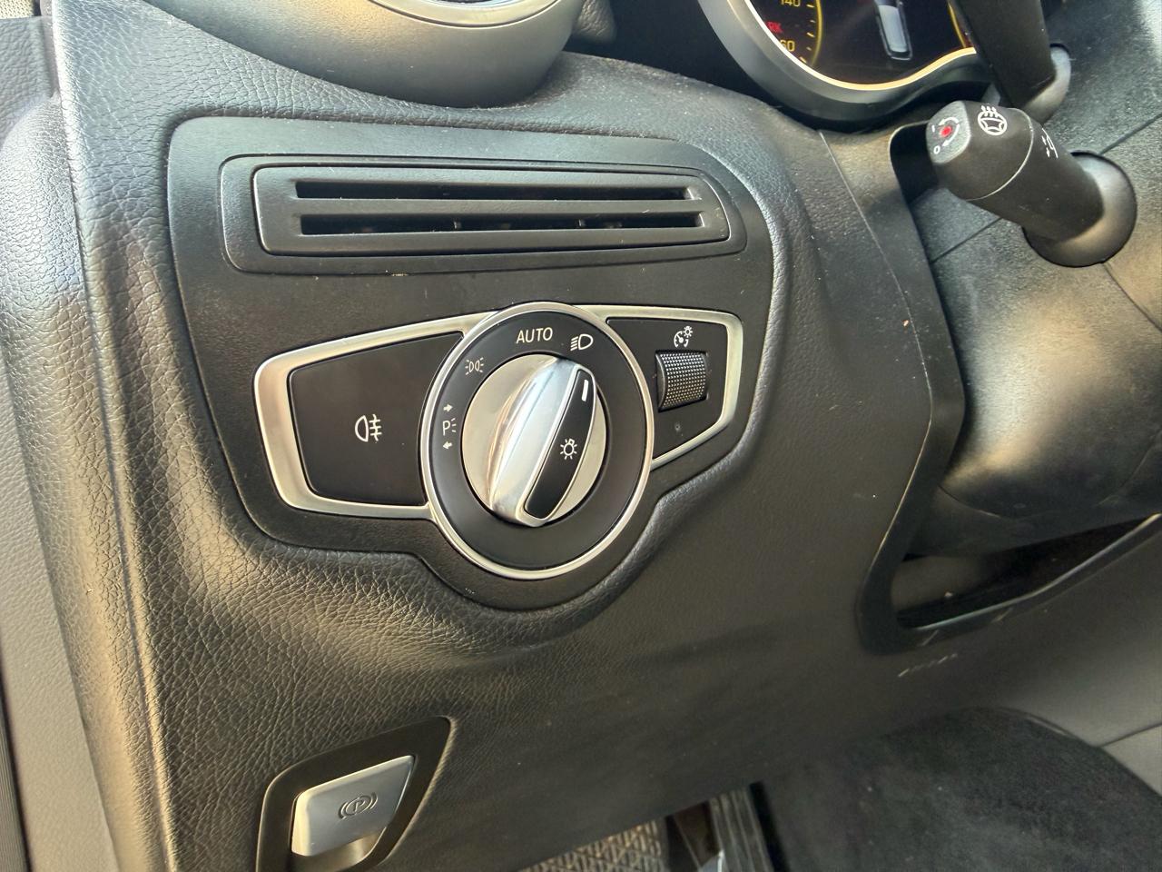 Mercedes-Benz GLC GLC 300 4MATIC SUV 2021