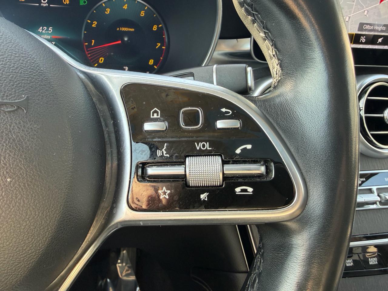 Mercedes-Benz GLC GLC 300 4MATIC SUV 2021