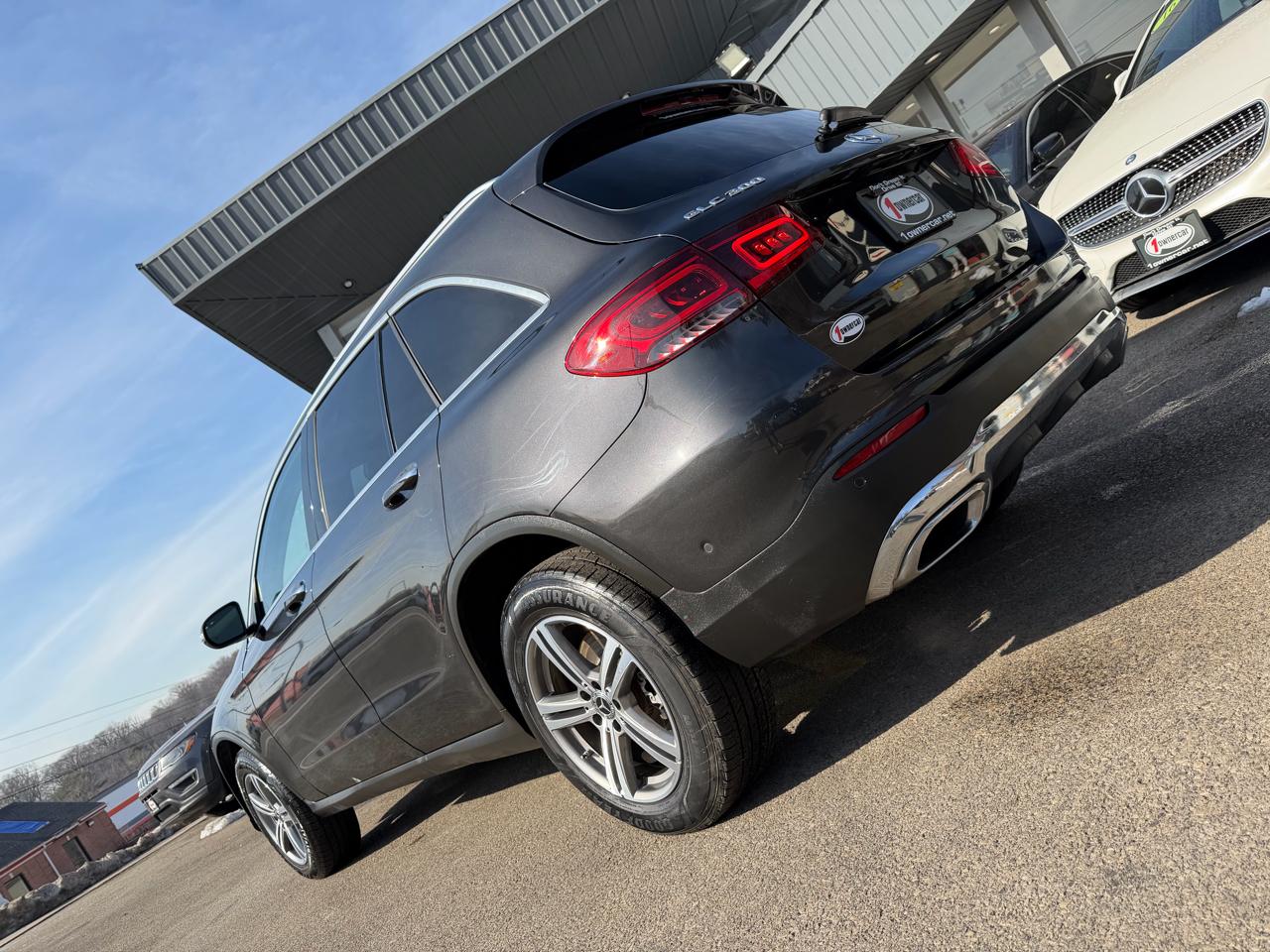 Mercedes-Benz GLC GLC 300 4MATIC SUV 2021