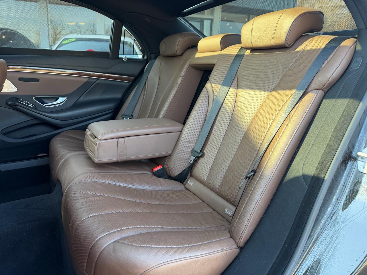 Mercedes-Benz S-Class 4dr Sdn S 550 4MATIC 2014