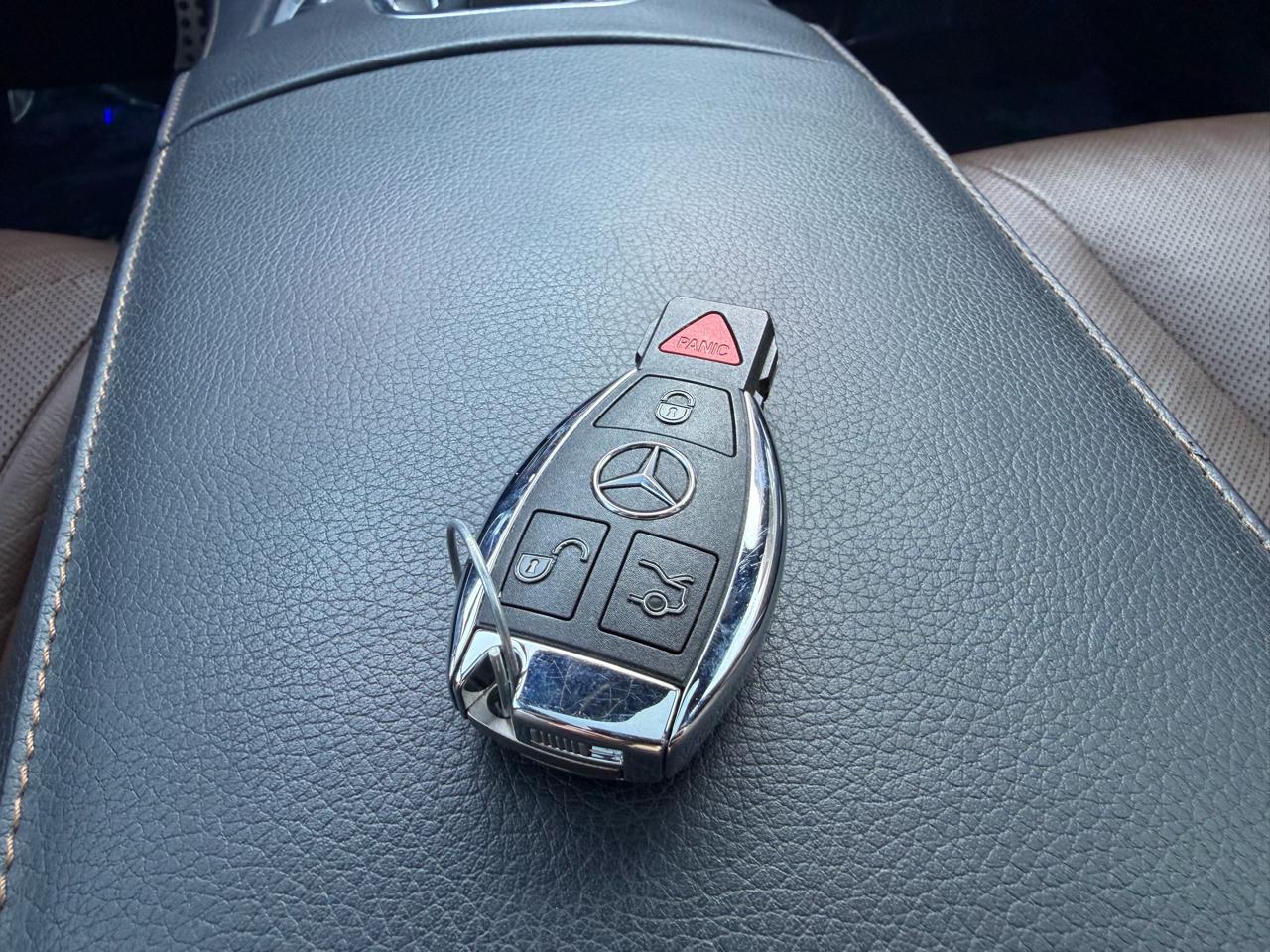 Mercedes-Benz S-Class 4dr Sdn S 550 4MATIC 2014