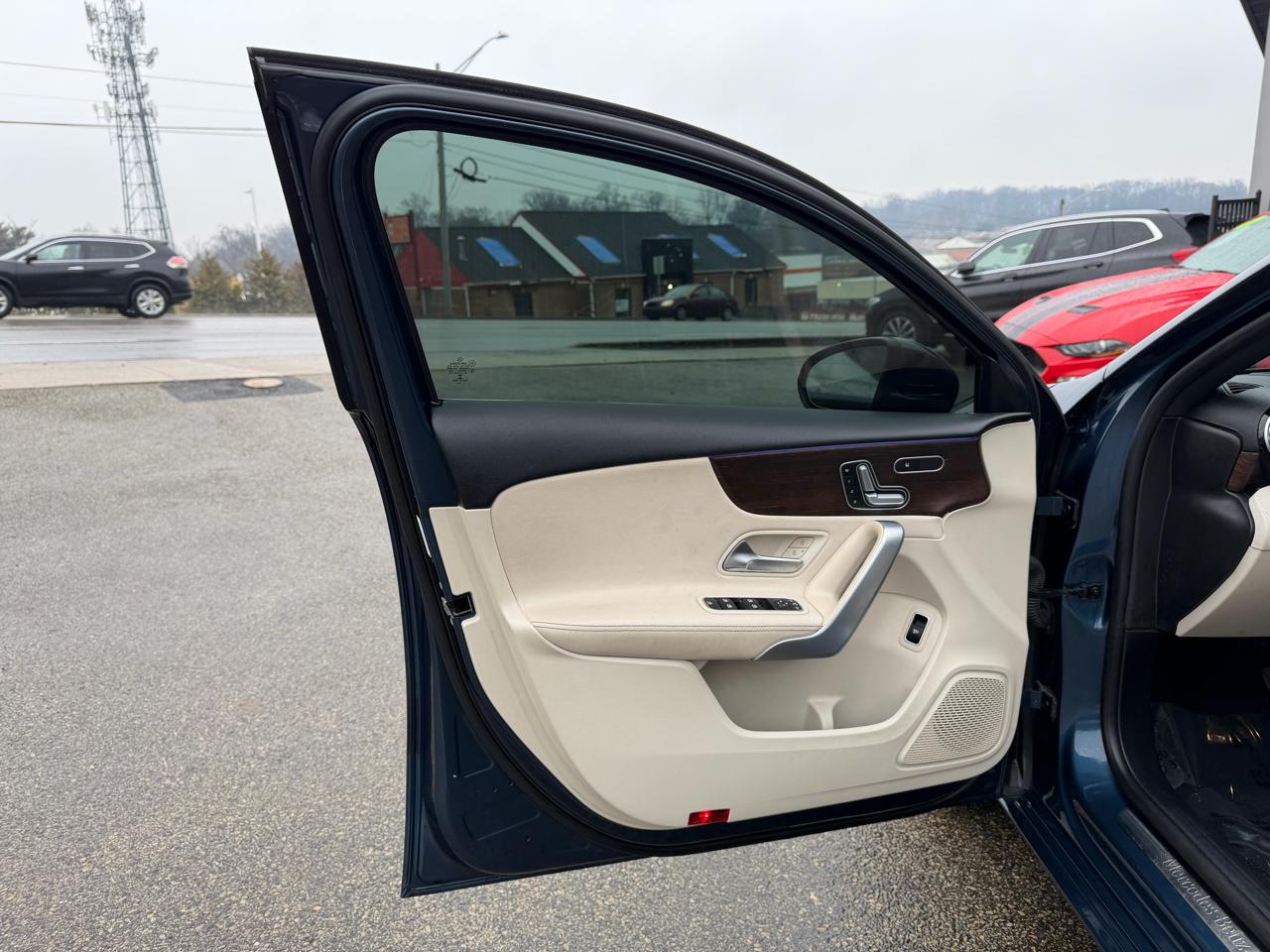 Mercedes-Benz A-Class A 220 4MATIC Sedan 2019