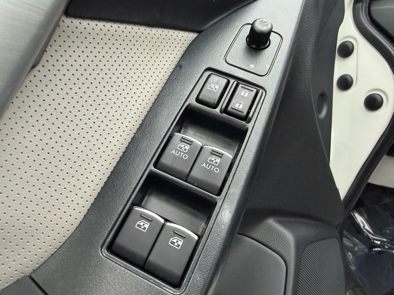 Subaru Forester 2.5i Limited CVT 2017