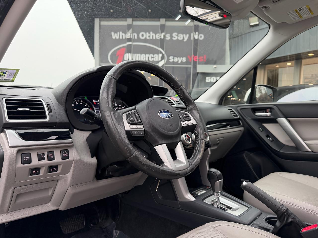 Subaru Forester 2.5i Limited CVT 2017