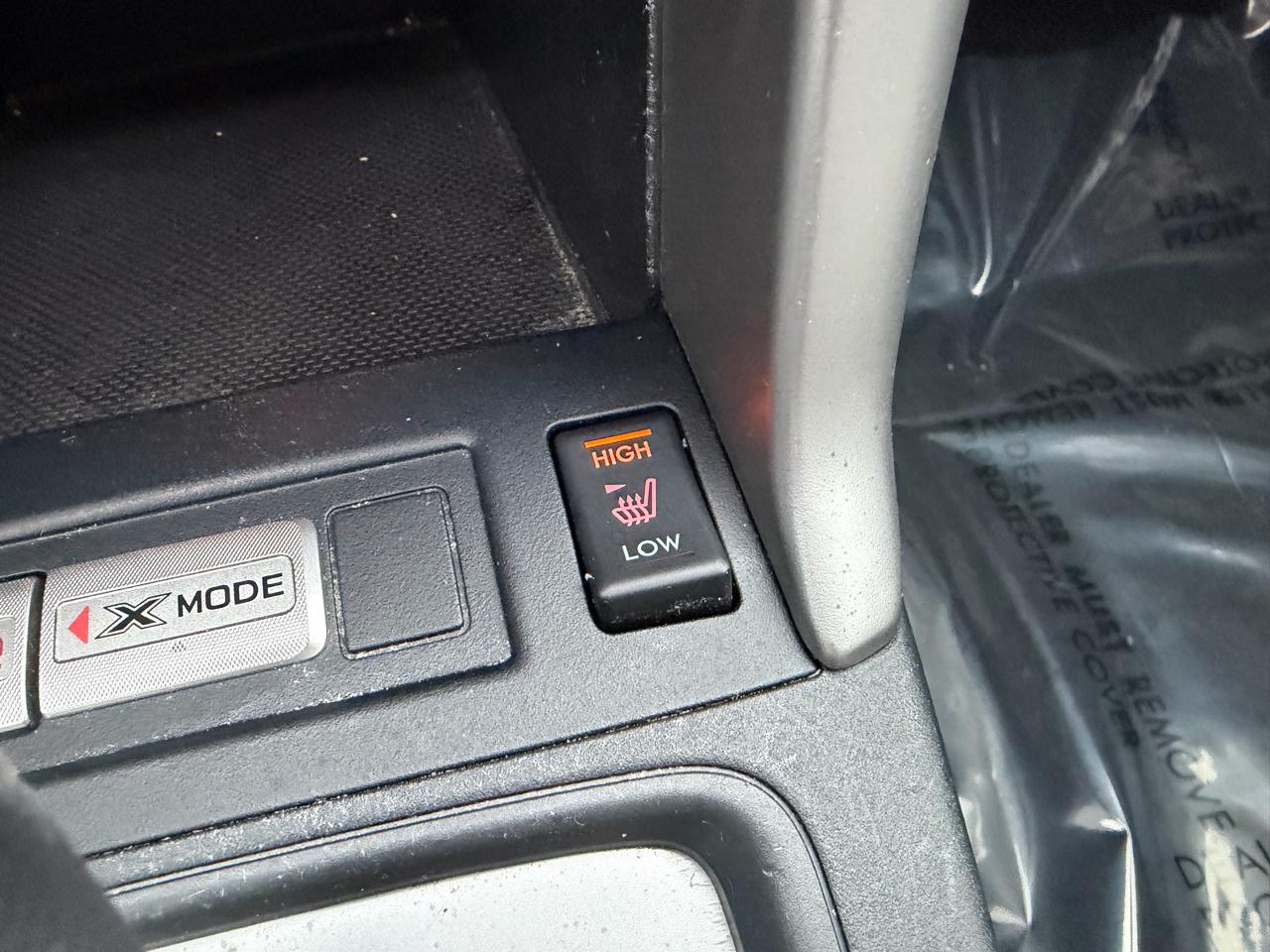 Subaru Forester 2.5i Limited CVT 2017