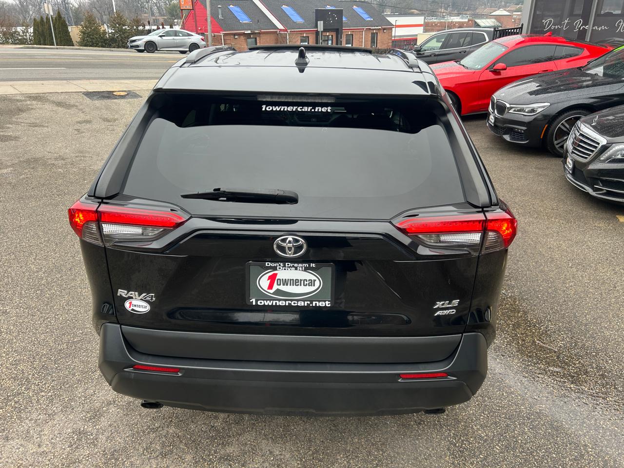 Toyota RAV4 XLE AWD (Natl) 2022