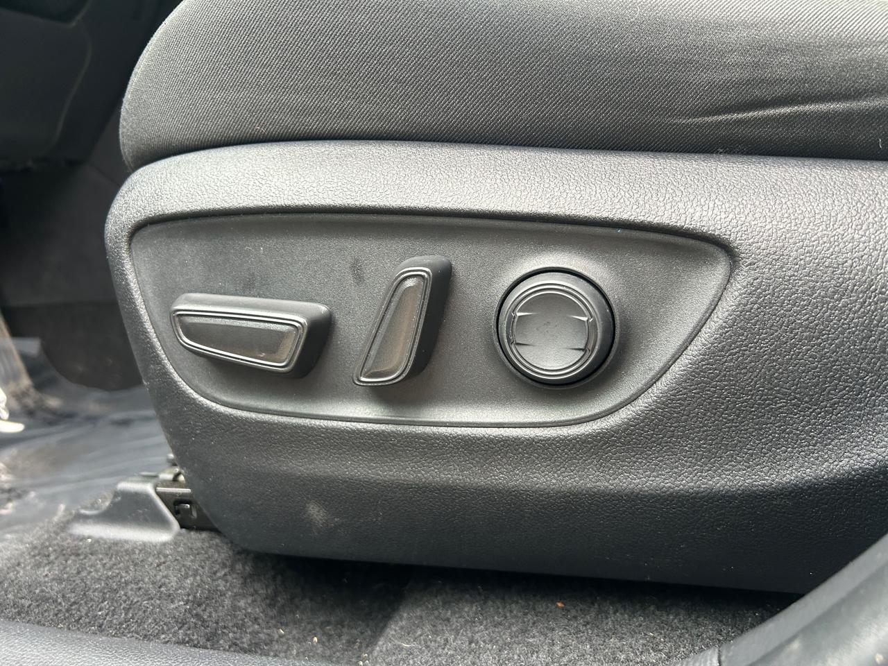 Toyota RAV4 XLE AWD (Natl) 2022