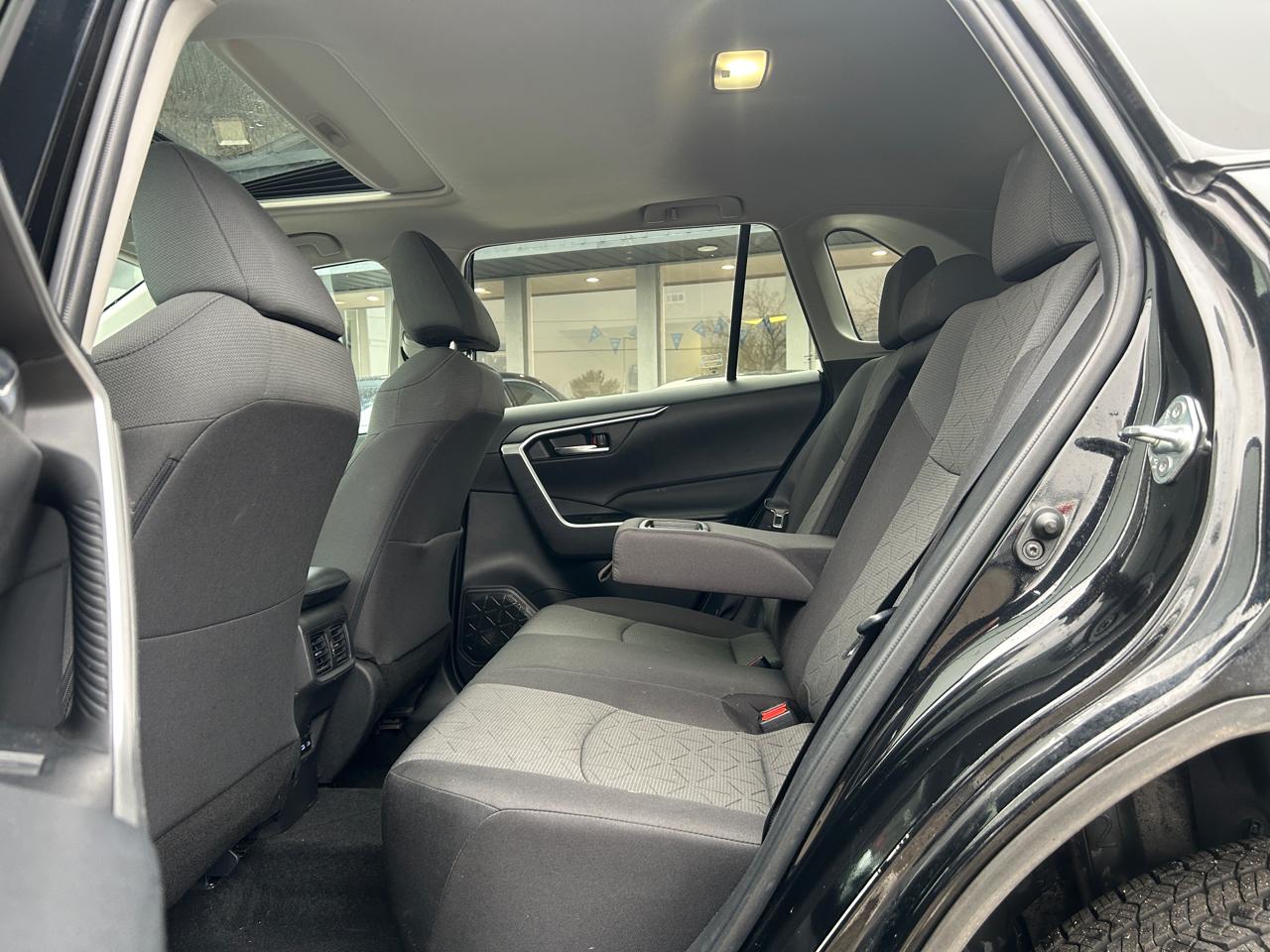 Toyota RAV4 XLE AWD (Natl) 2022