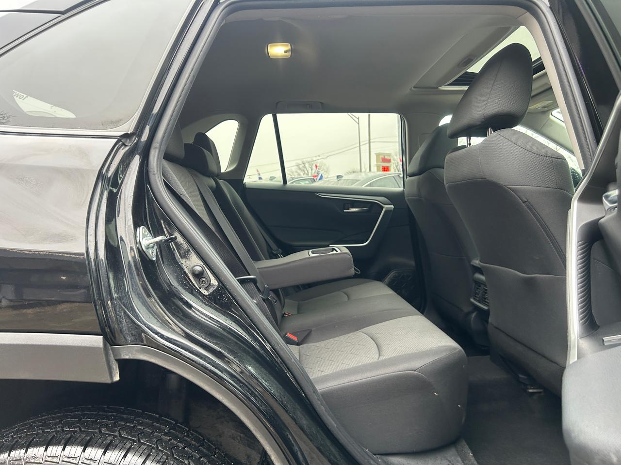 Toyota RAV4 XLE AWD (Natl) 2022