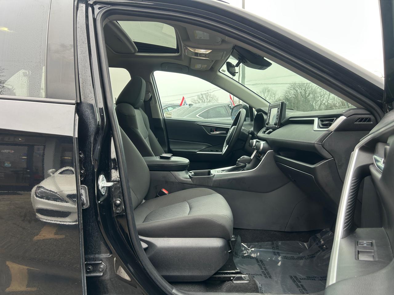 Toyota RAV4 XLE AWD (Natl) 2022