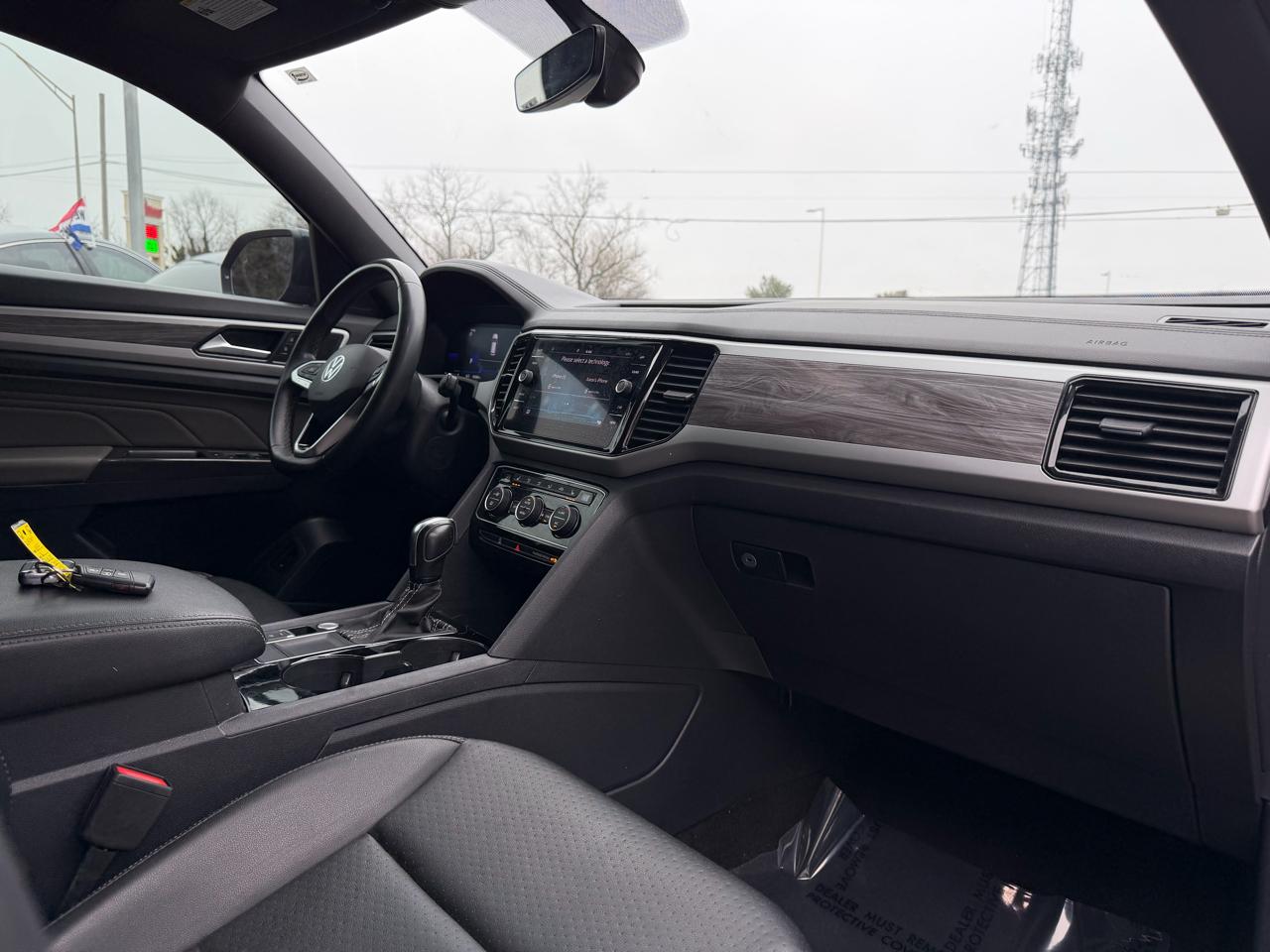 Volkswagen Atlas Cross Sport 3.6L V6 SE w/Technology FWD 2022