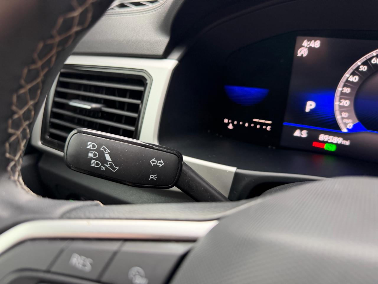 Volkswagen Atlas Cross Sport 3.6L V6 SE w/Technology FWD 2022