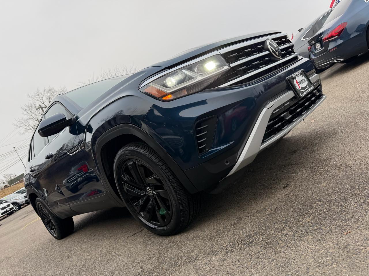 Volkswagen Atlas Cross Sport 3.6L V6 SE w/Technology FWD 2022