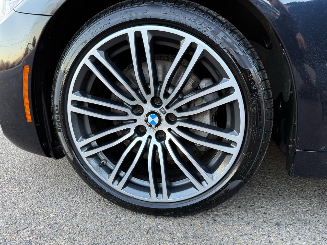 BMW 5 Series 530i xDrive Sedan 2019