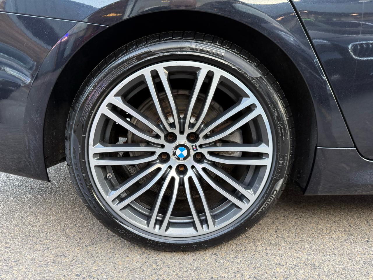 BMW 5 Series 530i xDrive Sedan 2019