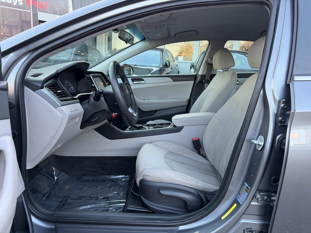 Hyundai Sonata SE 2.4L 2019