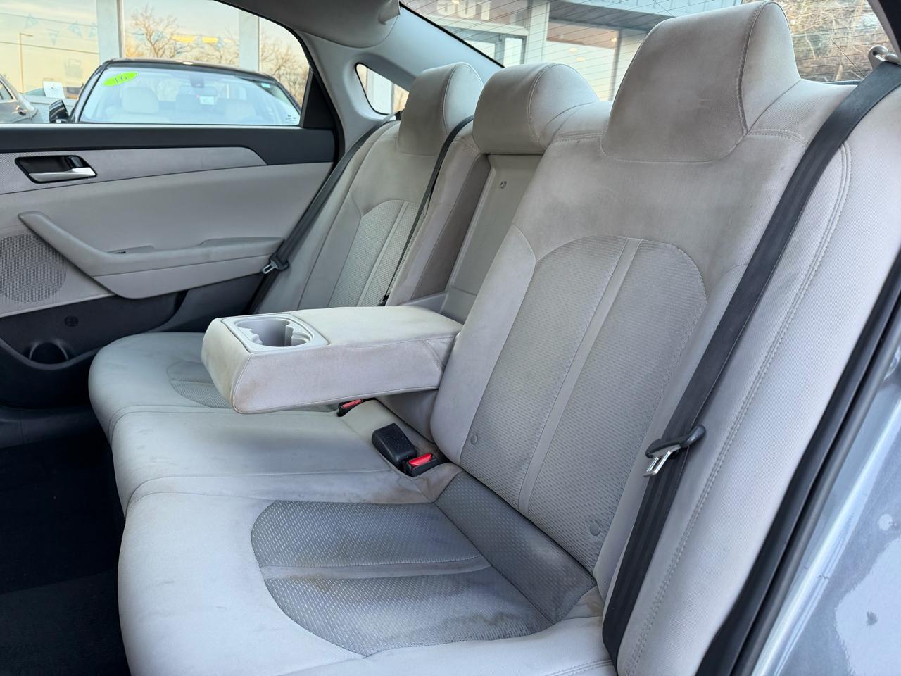 Hyundai Sonata SE 2.4L 2019