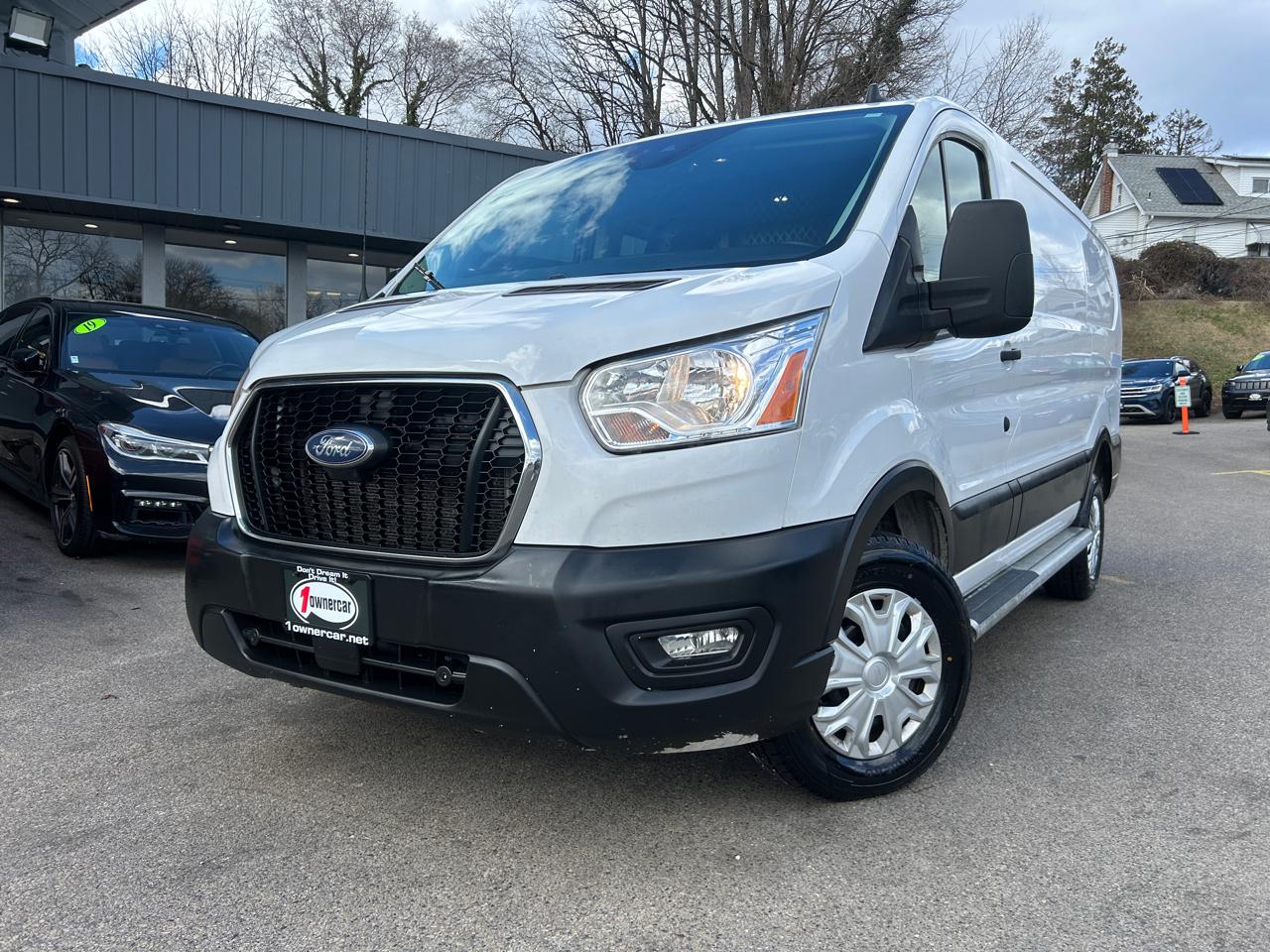 Ford Transit Cargo Van T-250 130" Low Rf 9070 GVWR RWD 2022