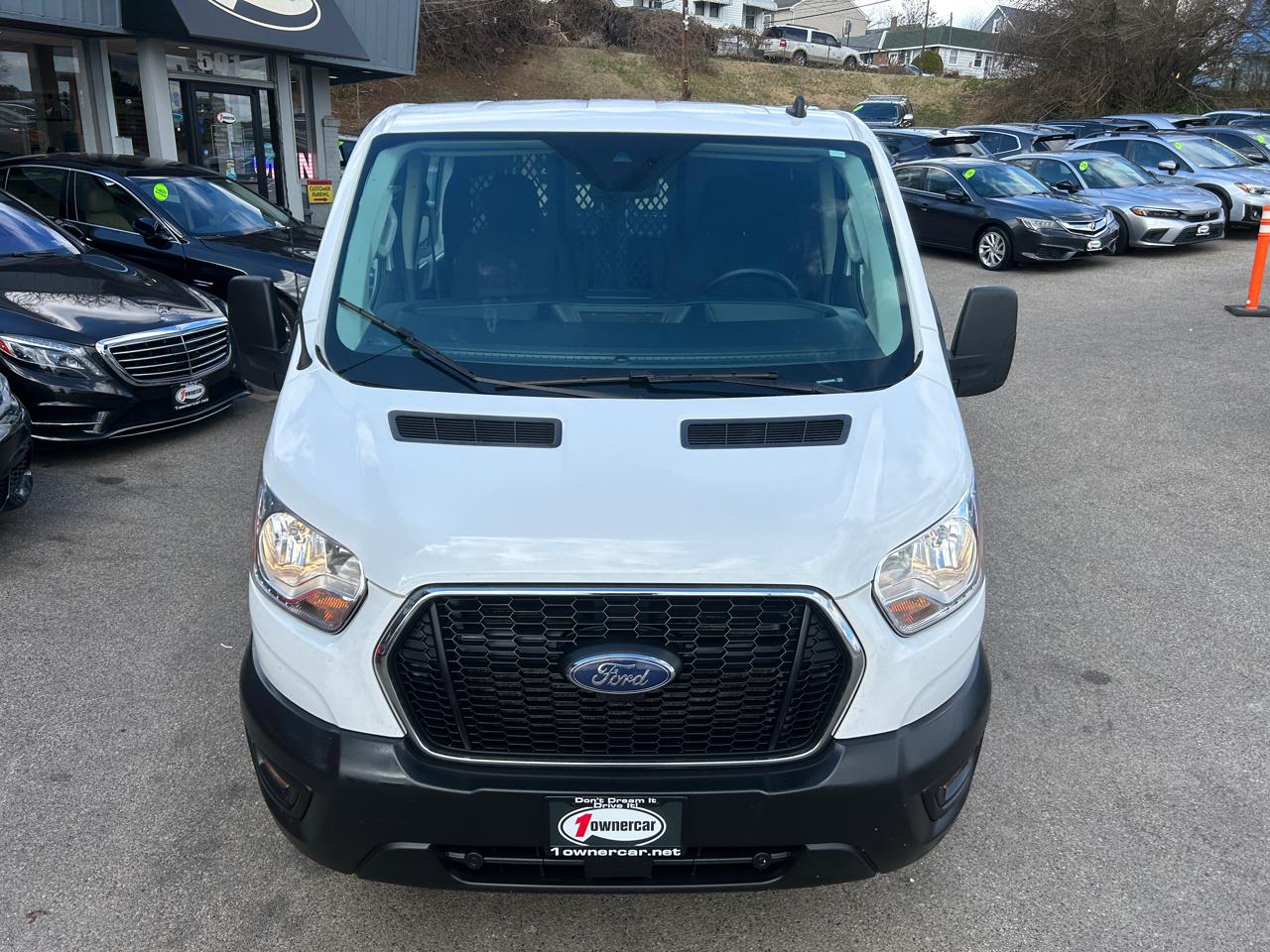 Ford Transit Cargo Van T-250 130" Low Rf 9070 GVWR RWD 2022