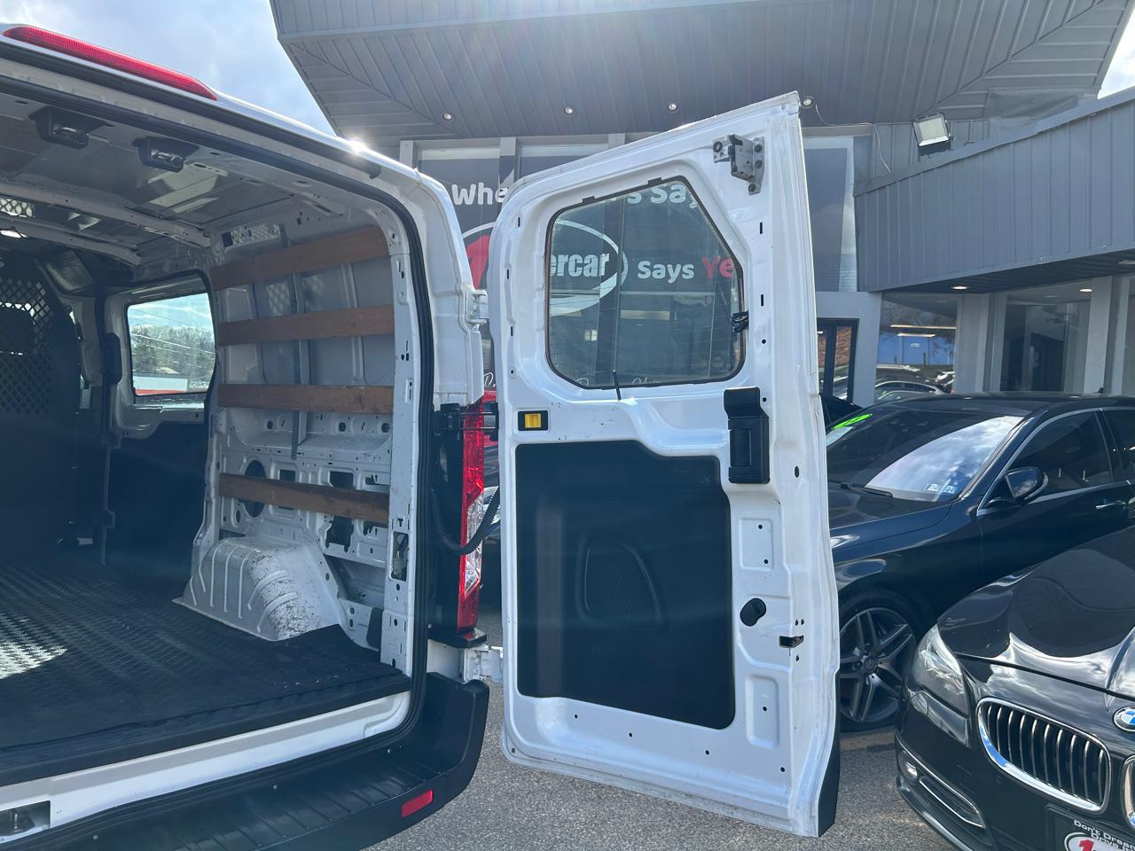 Ford Transit Cargo Van T-250 130" Low Rf 9070 GVWR RWD 2022