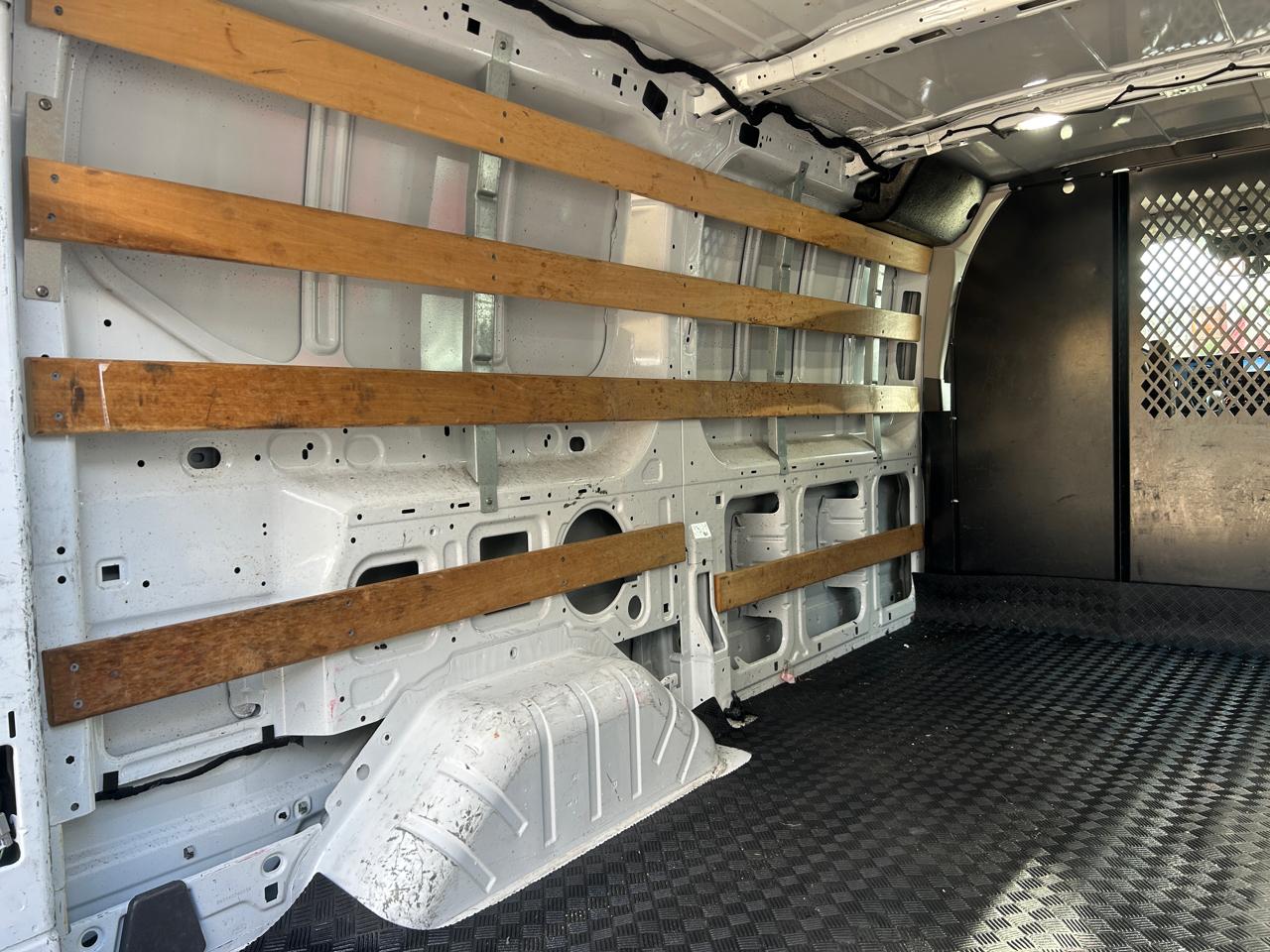 Ford Transit Cargo Van T-250 130" Low Rf 9070 GVWR RWD 2022