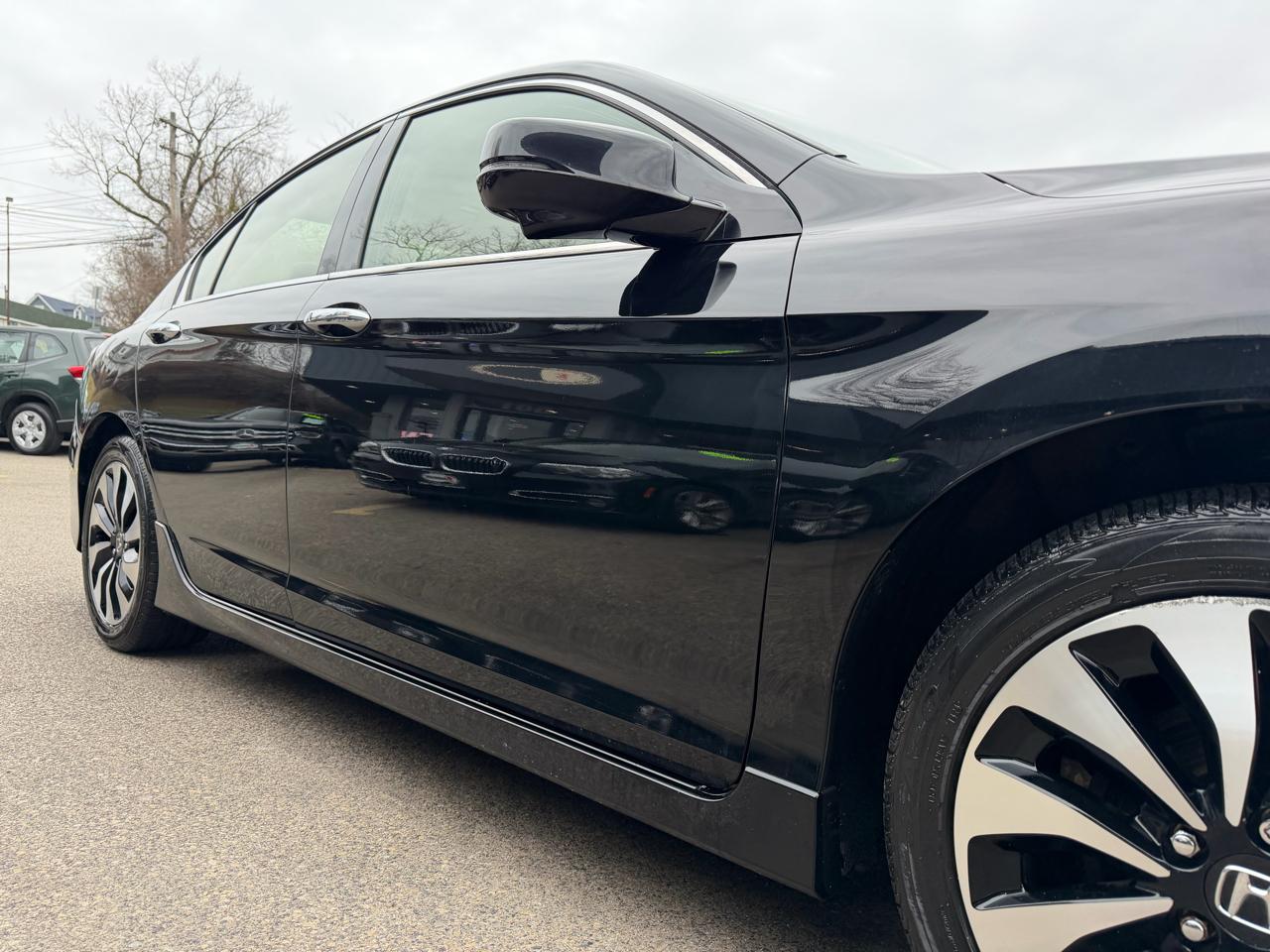 Honda Accord Hybrid Touring Sedan 2017